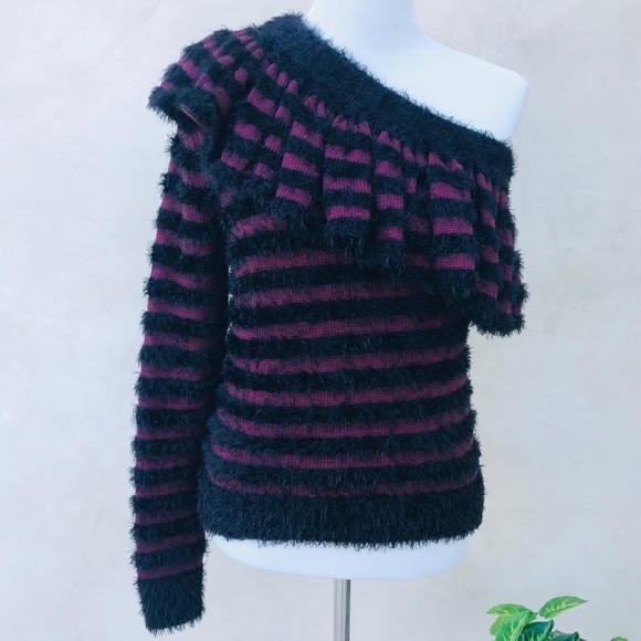 WAYF One-Shoulder Crimson & Black Ruffle Pullover Sweater NWT - Picture 4 of 9